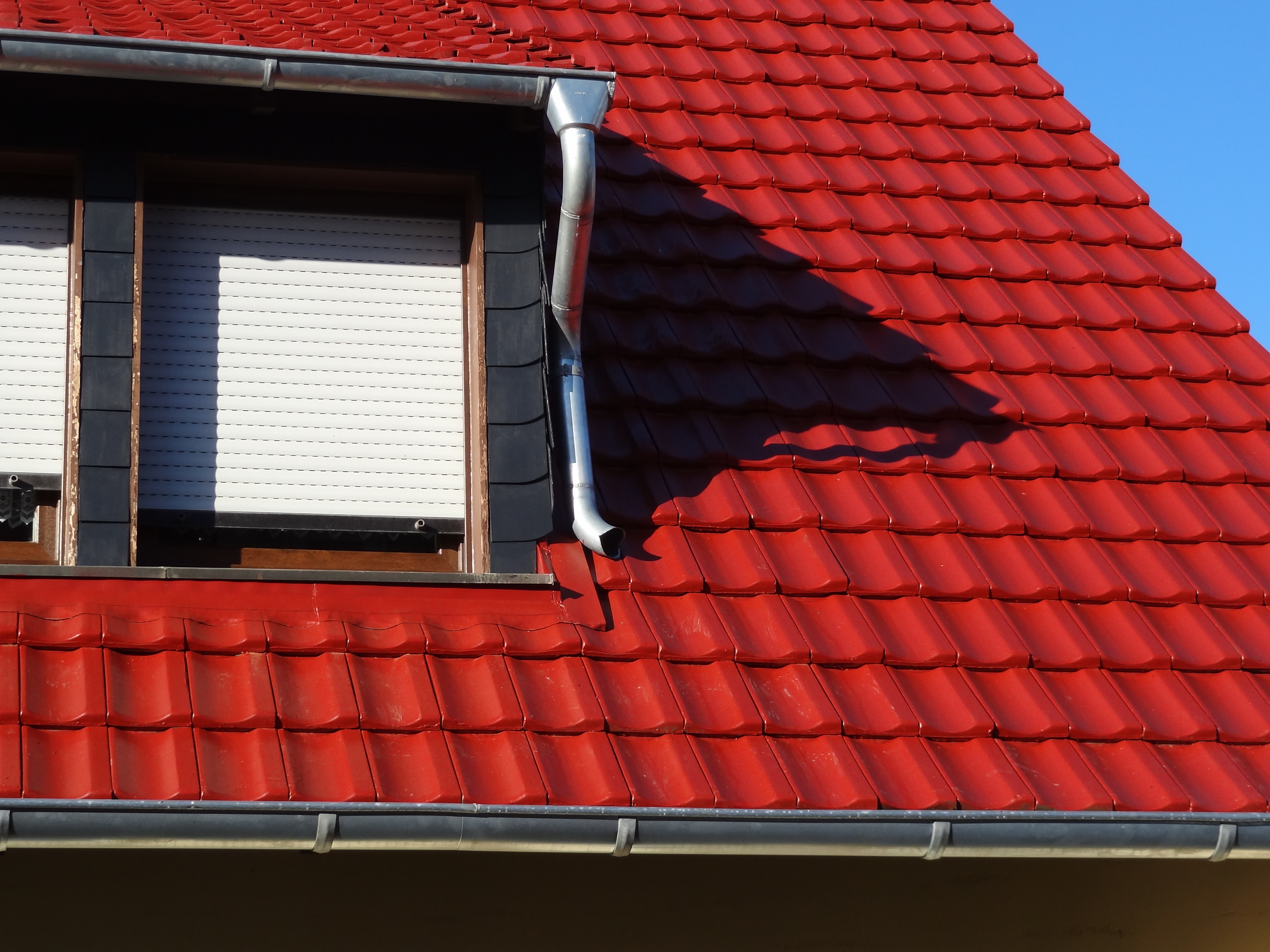 Neufeld Dachbeschichtung - Dachbeschichtung vom Meister - Bestes Material